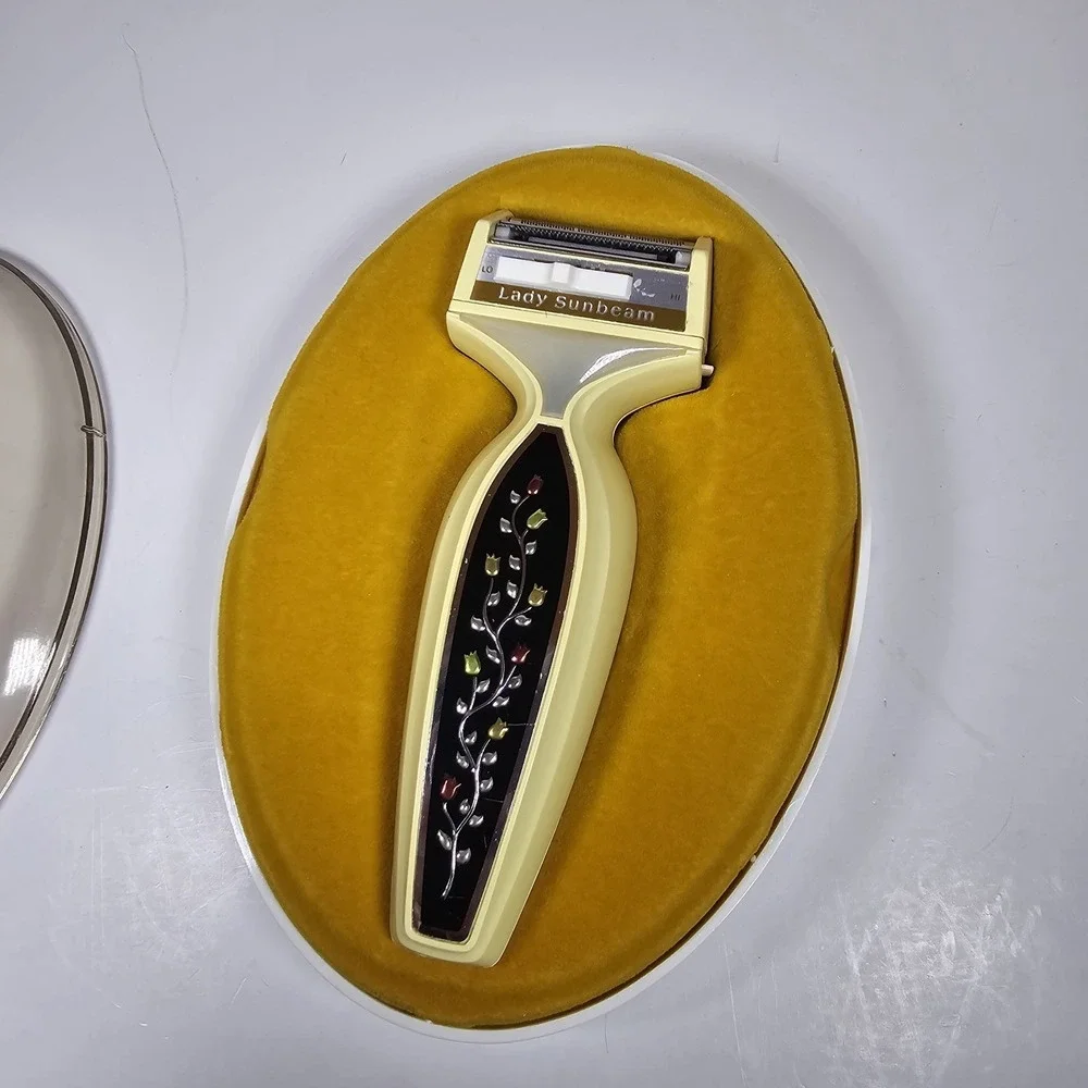 Vintage 1970s Lady Sunbeam Electric Rascal Razor for Women Light Floral Works
